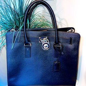 Michael Kors Large Hamilton Black Leather Shoulder Bag